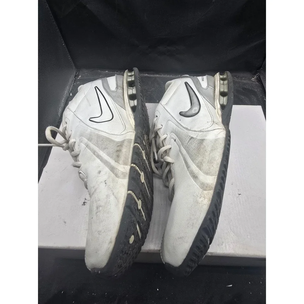 Men running shoes